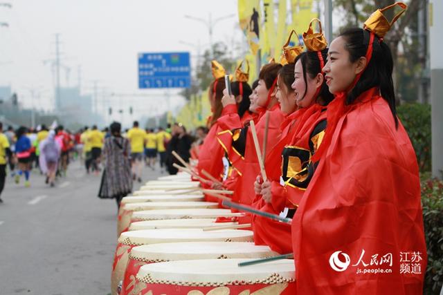 万名跑者集结！2018邳州国际半程马拉松今日开跑